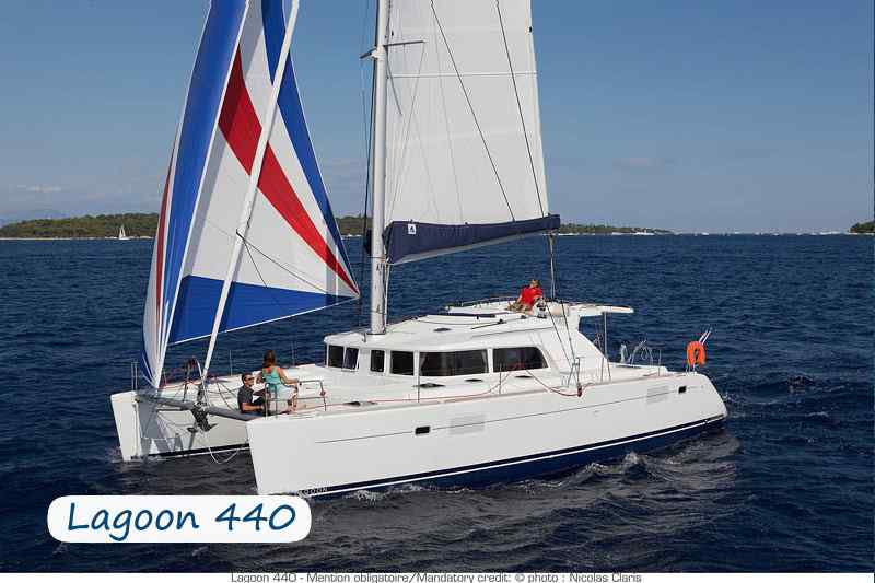 Catamarano Lagoon 440